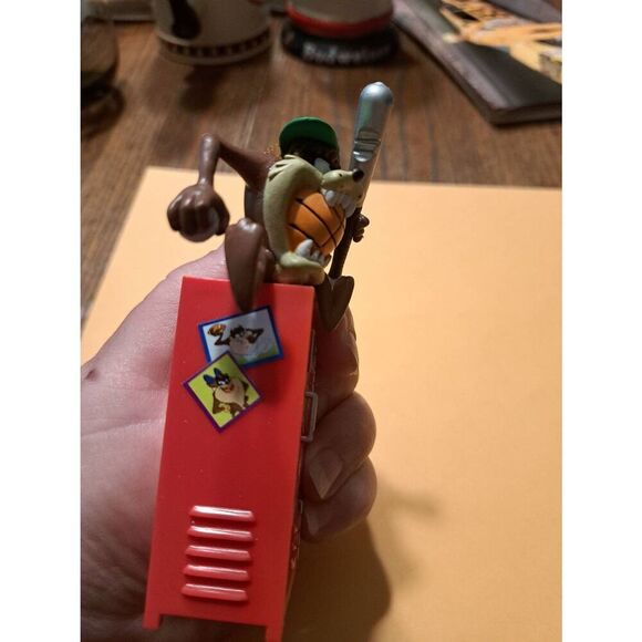 Vintage 1998 Warner Sports Taz Christmas Ornament Tasmanian Devil Looney Tunes - Picture 5 of 9